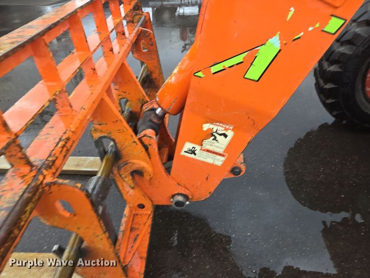 image for item DY6995 2019 Xtreme XR842 telehandler