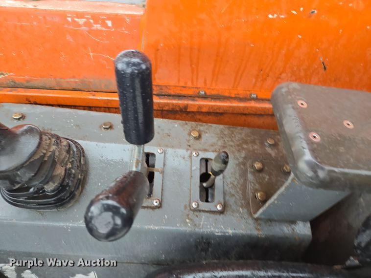 image for item DY6995 2019 Xtreme XR842 telehandler