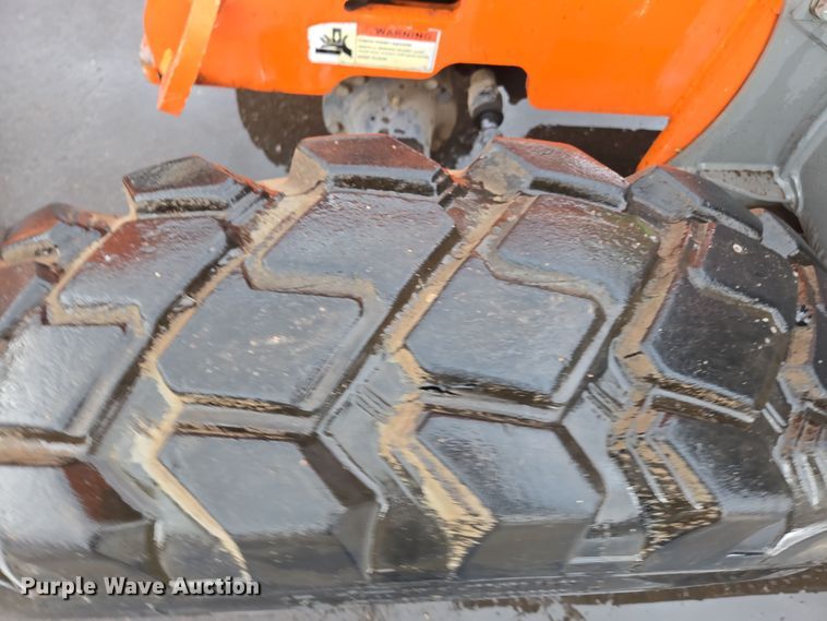 image for item DY6995 2019 Xtreme XR842 telehandler