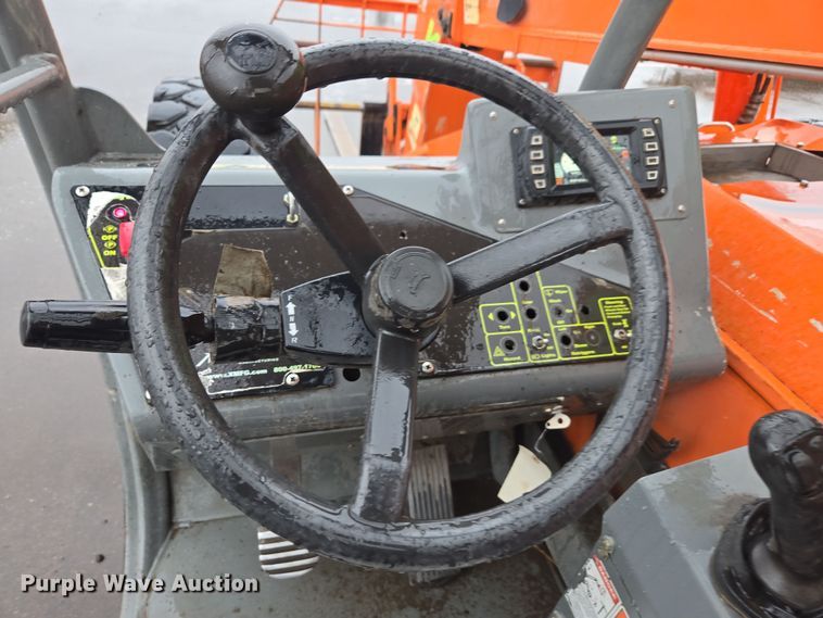 image for item DY6996 2019 Xtreme XR842 telehandler