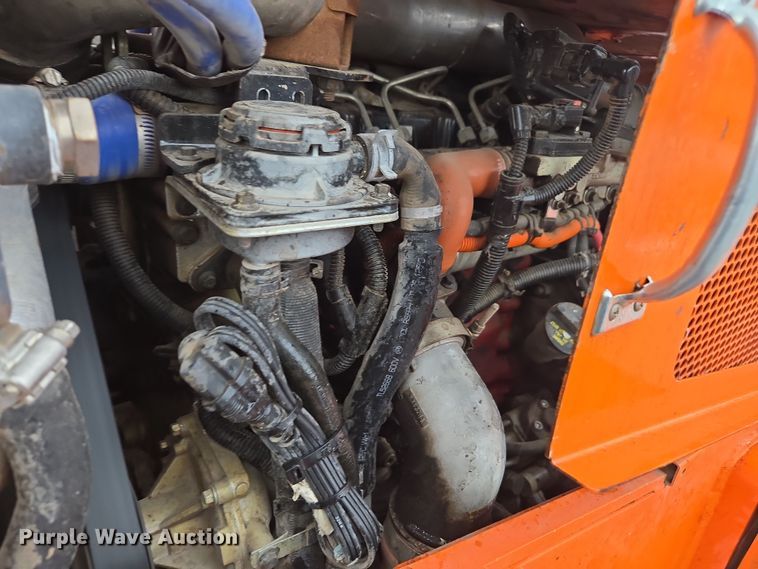 image for item DY6996 2019 Xtreme XR842 telehandler