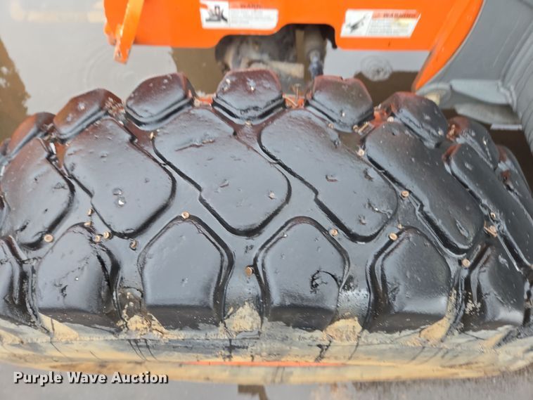 image for item DY6996 2019 Xtreme XR842 telehandler