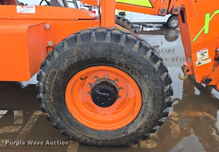 image for item DY6996 2019 Xtreme XR842 telehandler