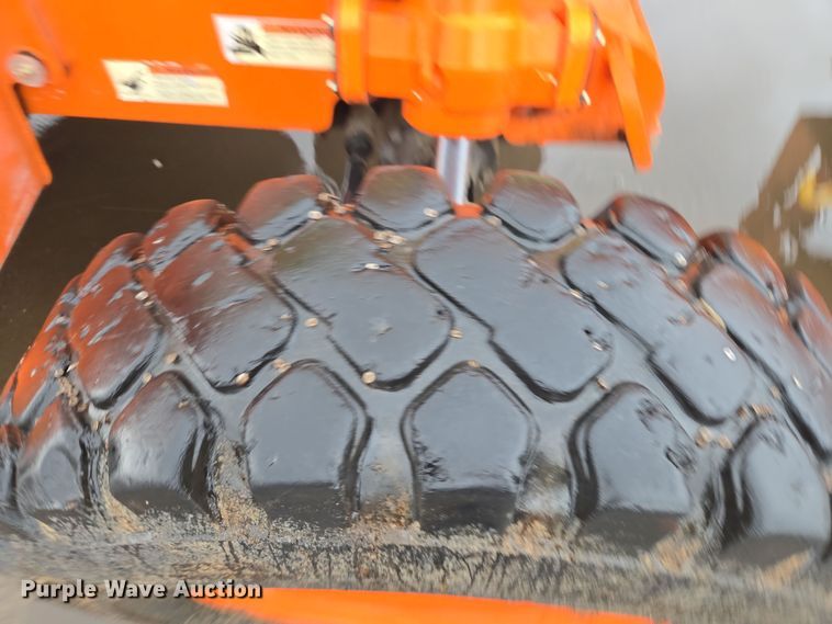 image for item DY6996 2019 Xtreme XR842 telehandler