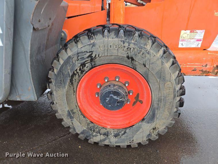 image for item DY6996 2019 Xtreme XR842 telehandler