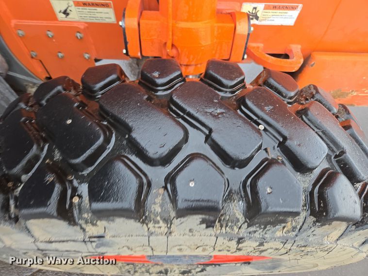 image for item DY6996 2019 Xtreme XR842 telehandler