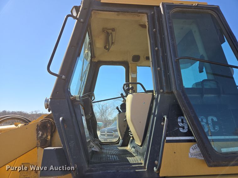 image for item DZ3986 2000 Caterpillar 953C track loader