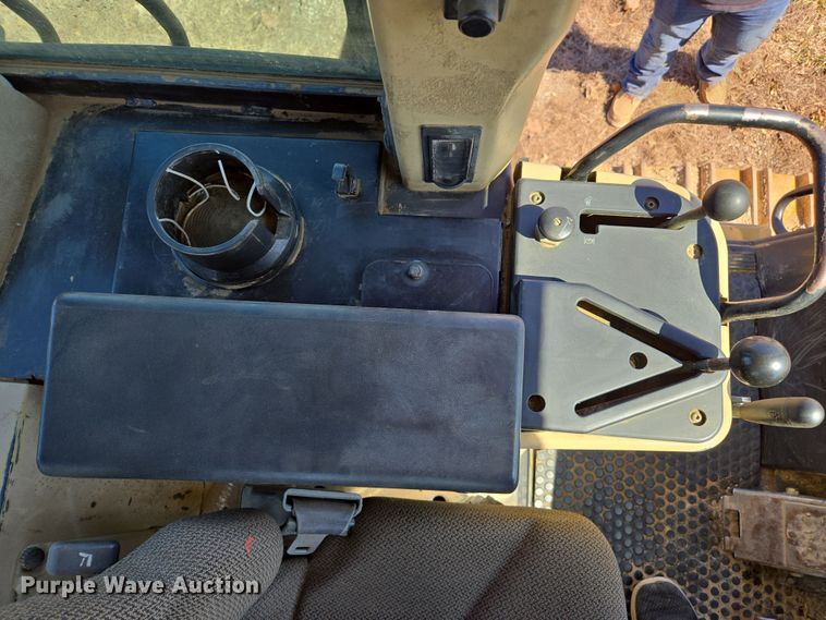 image for item DZ3986 2000 Caterpillar 953C track loader