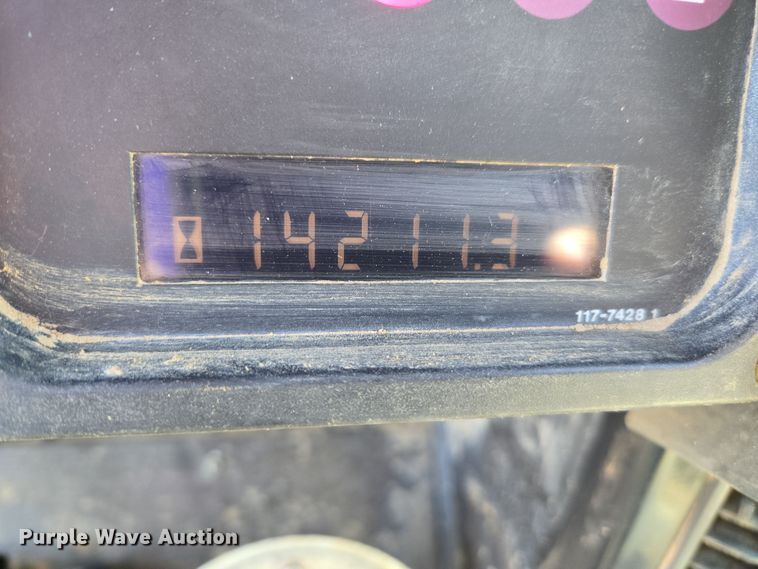 image for item DZ3986 2000 Caterpillar 953C track loader