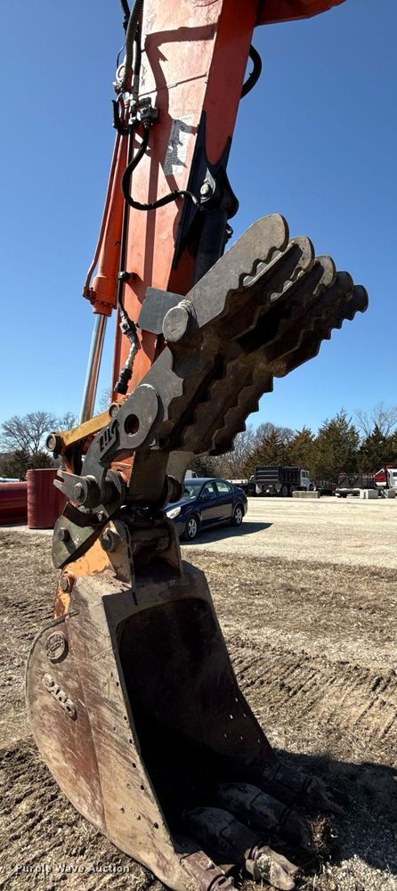 image for item DZ3991 2008 Hitachi ZX200LC-3 excavator