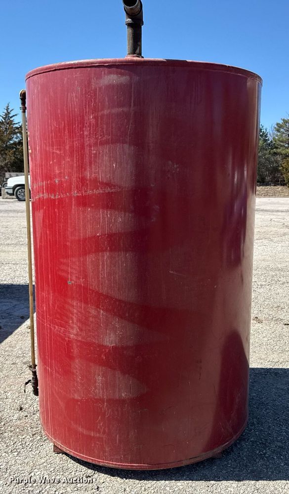 image for item DZ3992 Oil tank