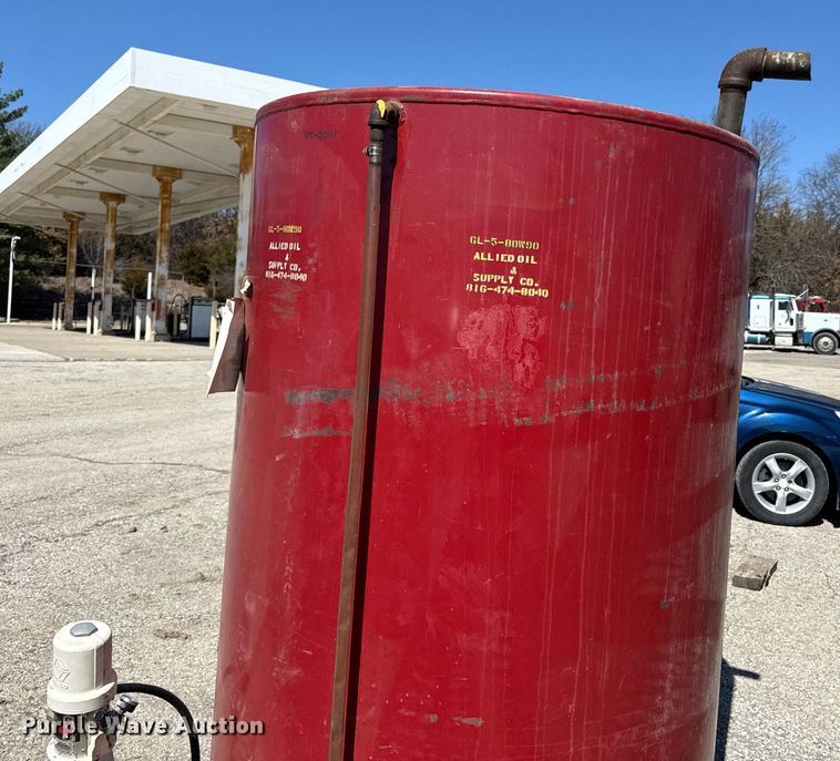 image for item DZ3992 Oil tank