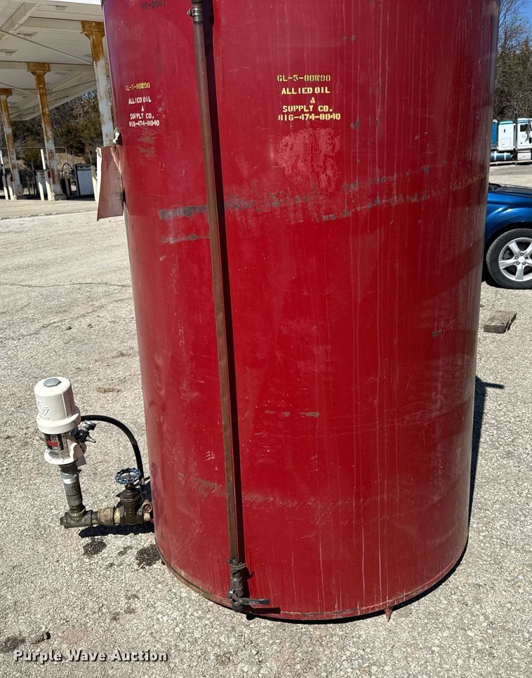 image for item DZ3992 Oil tank