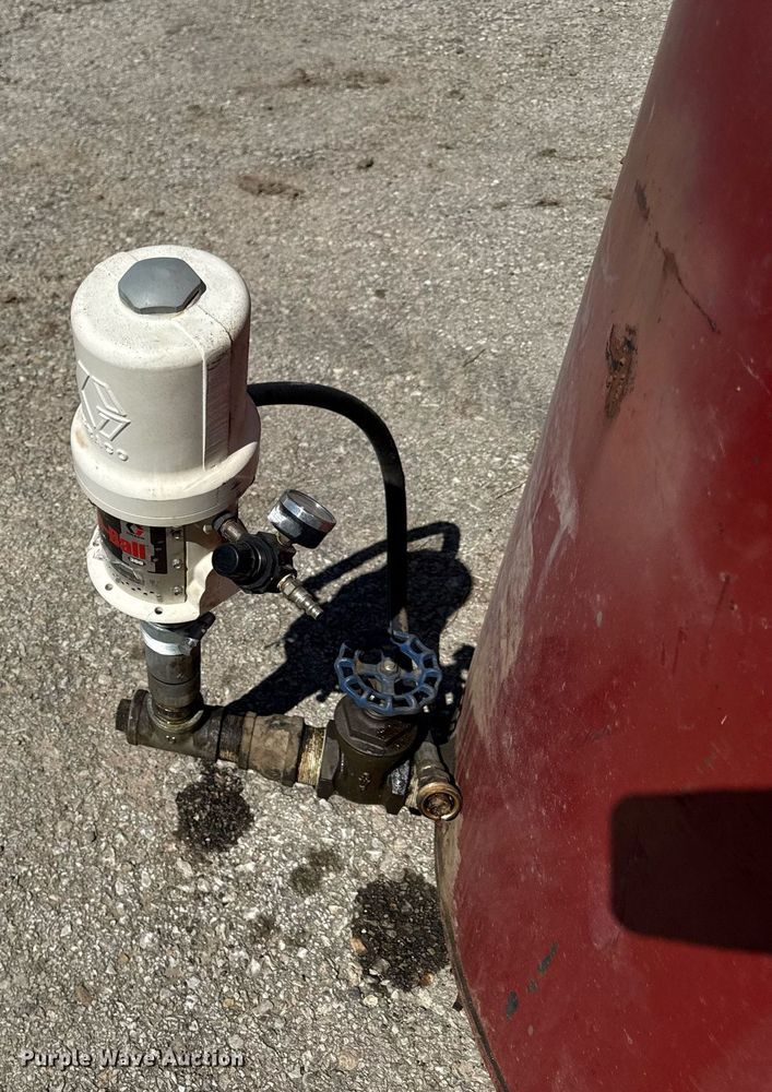 image for item DZ3992 Oil tank