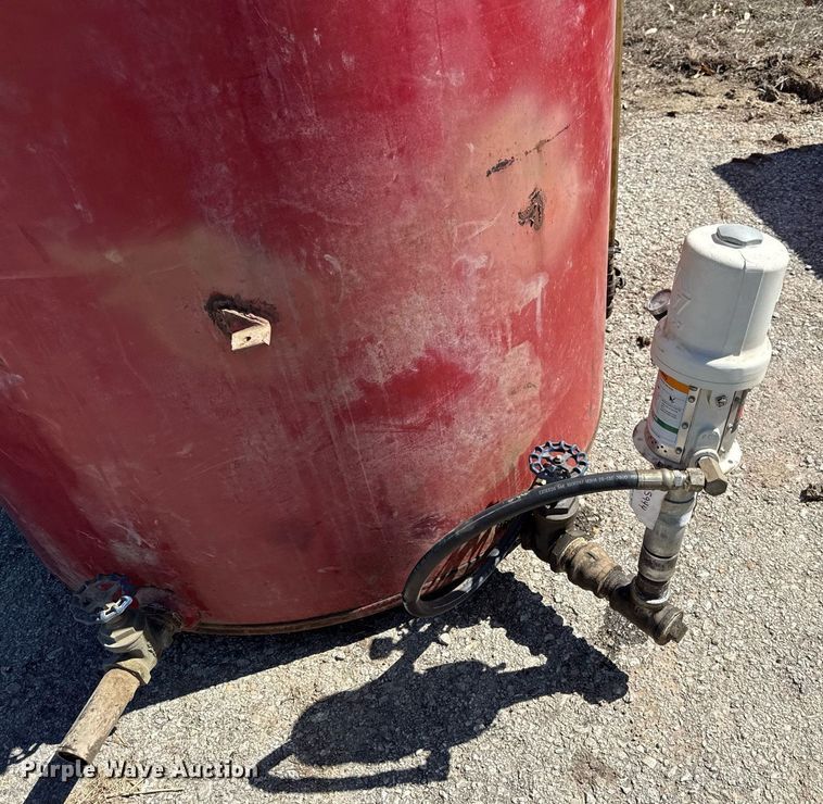 image for item DZ3992 Oil tank