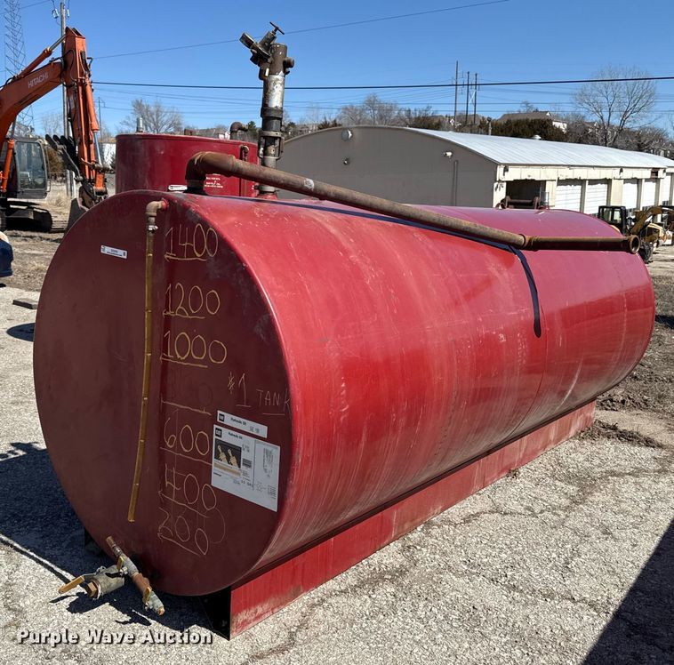 image for item DZ3993 Oil tank