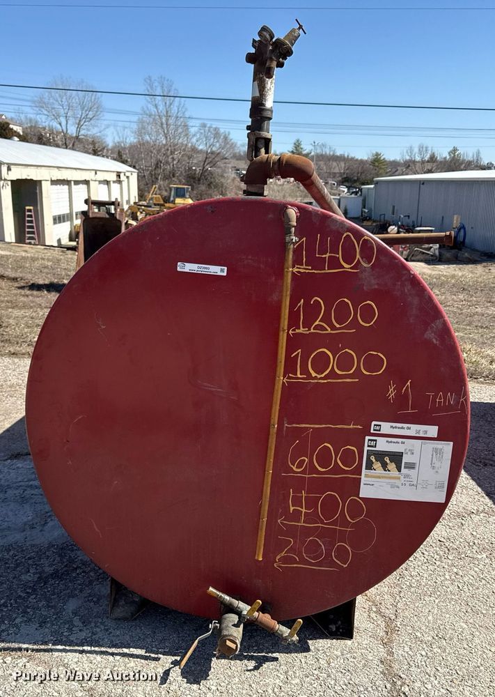 image for item DZ3993 Oil tank