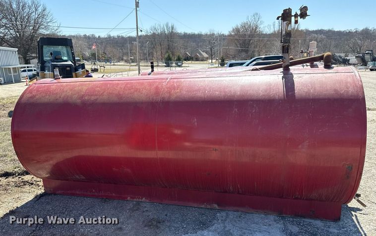 image for item DZ3993 Oil tank