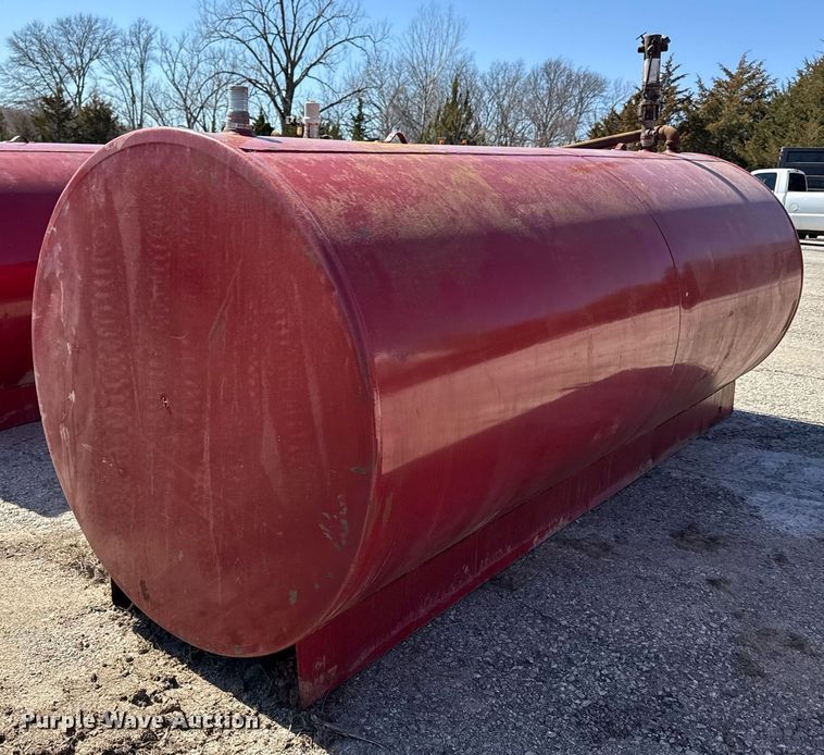 image for item DZ3993 Oil tank