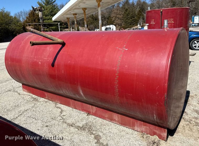 image for item DZ3993 Oil tank