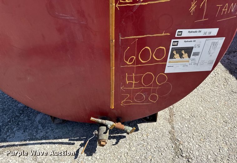 image for item DZ3993 Oil tank