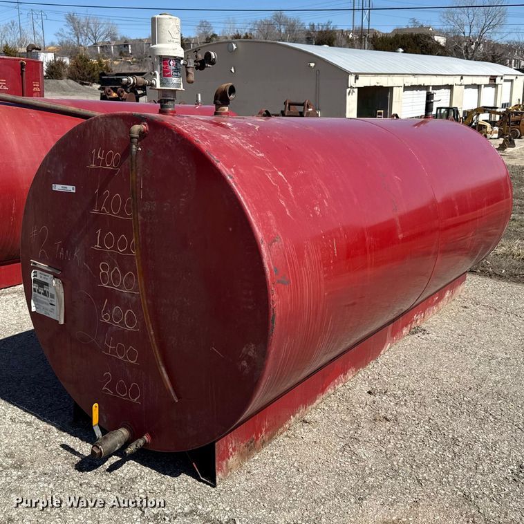 image for item DZ3994 Oil tank