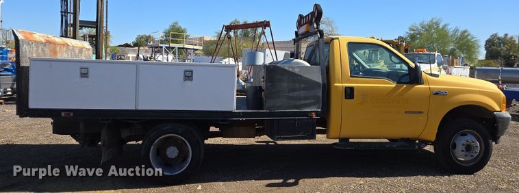 image for item EC0870 2001 Ford F450 Super Duty XL flatbed truck