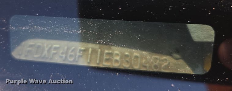 image for item EC0870 2001 Ford F450 Super Duty XL flatbed truck