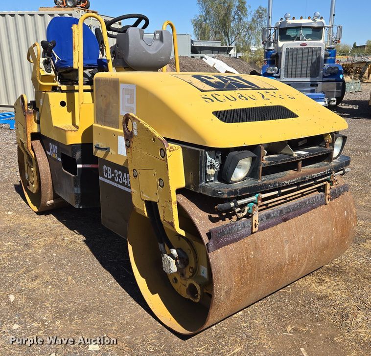 image for item EC0872 2004 Caterpillar CB-334E double drum vibratory roller