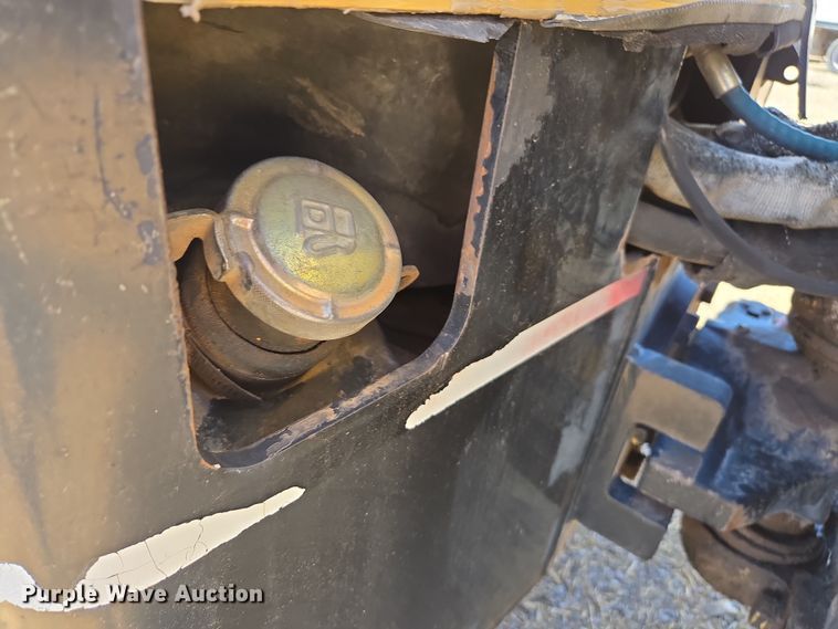 image for item EC0872 2004 Caterpillar CB-334E double drum vibratory roller