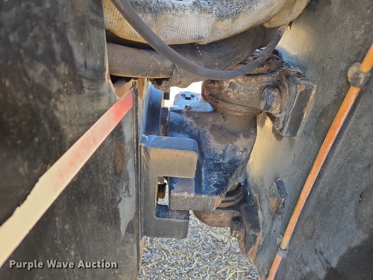 image for item EC0872 2004 Caterpillar CB-334E double drum vibratory roller