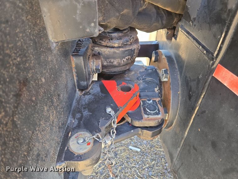 image for item EC0872 2004 Caterpillar CB-334E double drum vibratory roller