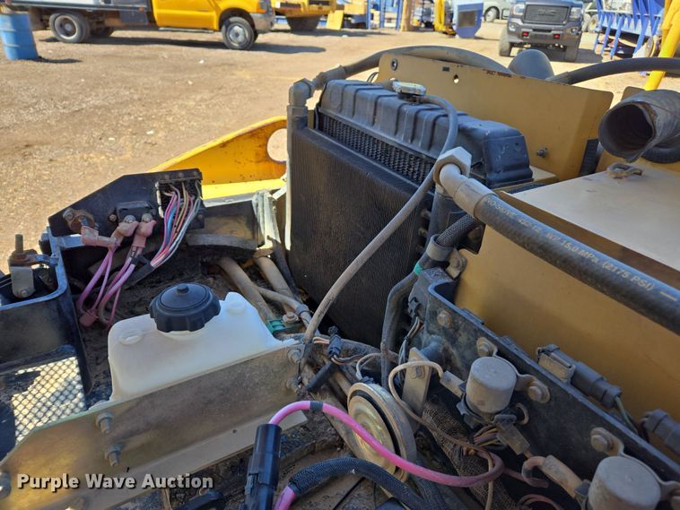 image for item EC0872 2004 Caterpillar CB-334E double drum vibratory roller