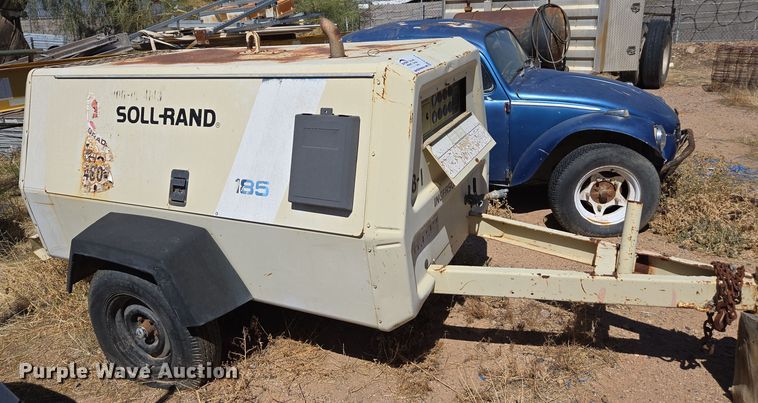 image for item EC0875 1994 Ingersoll-Rand P185DWJD air compressor