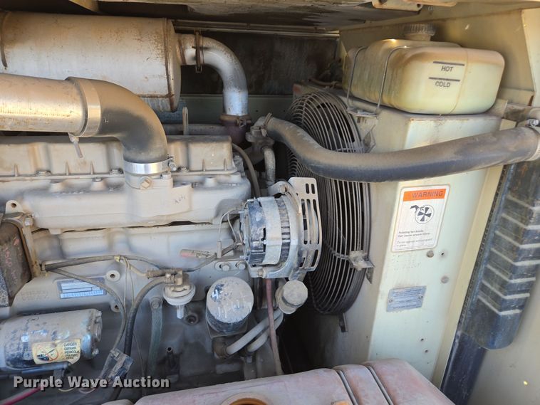 image for item EC0875 1994 Ingersoll-Rand P185DWJD air compressor