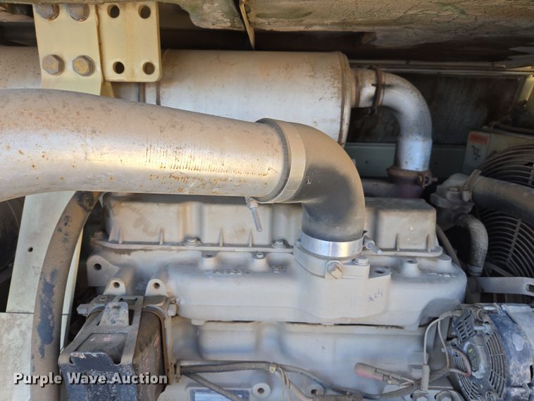 image for item EC0875 1994 Ingersoll-Rand P185DWJD air compressor