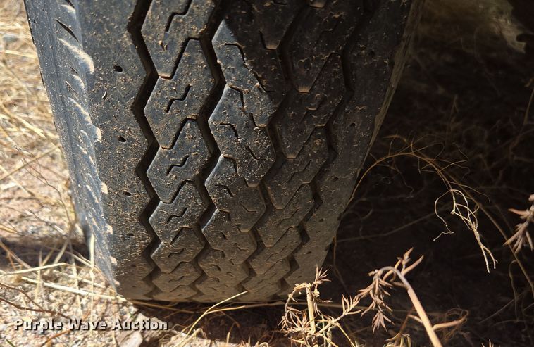 image for item EC0875 1994 Ingersoll-Rand P185DWJD air compressor