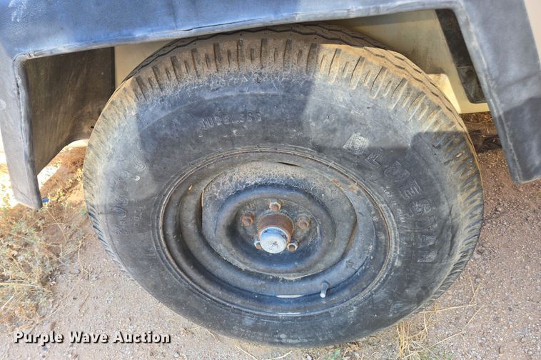 image for item EC0875 1994 Ingersoll-Rand P185DWJD air compressor