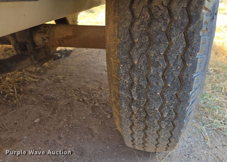 image for item EC0875 1994 Ingersoll-Rand P185DWJD air compressor