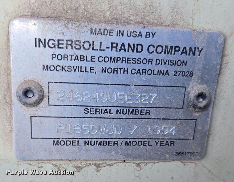 image for item EC0875 1994 Ingersoll-Rand P185DWJD air compressor