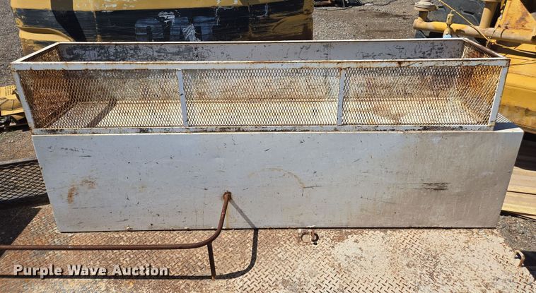 image for item EC0876 2002 Ford F450 Super Duty XL flatbed truck