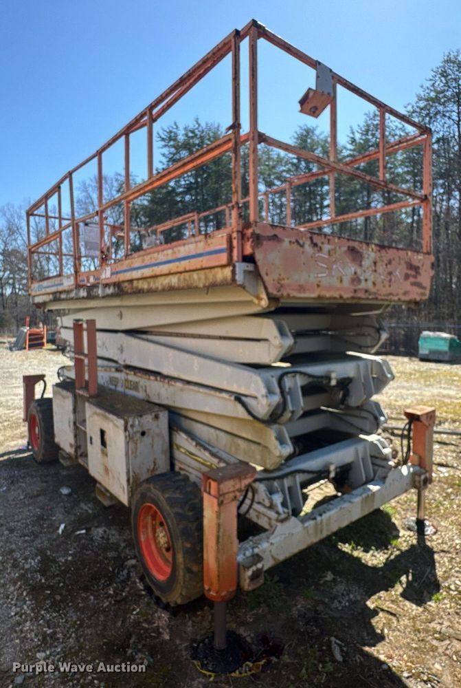 image for item EC3502 2000 Skyjack SJ9250 scissor lift