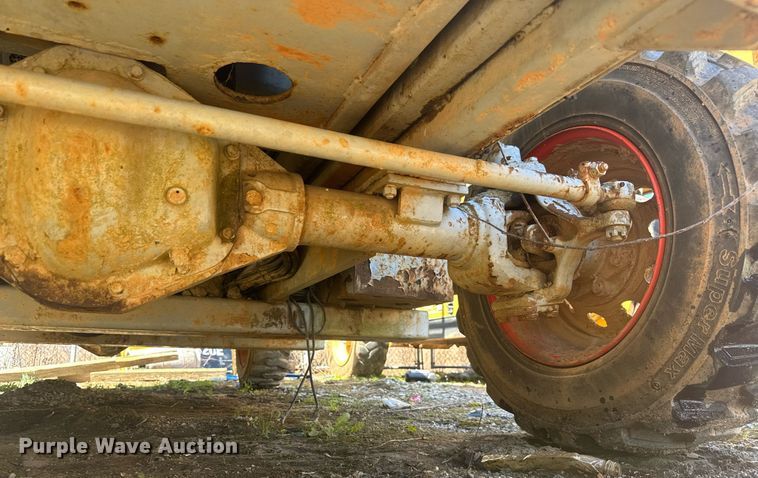 image for item EC3502 2000 Skyjack SJ9250 scissor lift