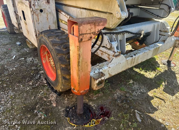 image for item EC3502 2000 Skyjack SJ9250 scissor lift