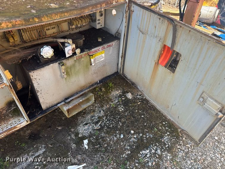 image for item EC3502 2000 Skyjack SJ9250 scissor lift