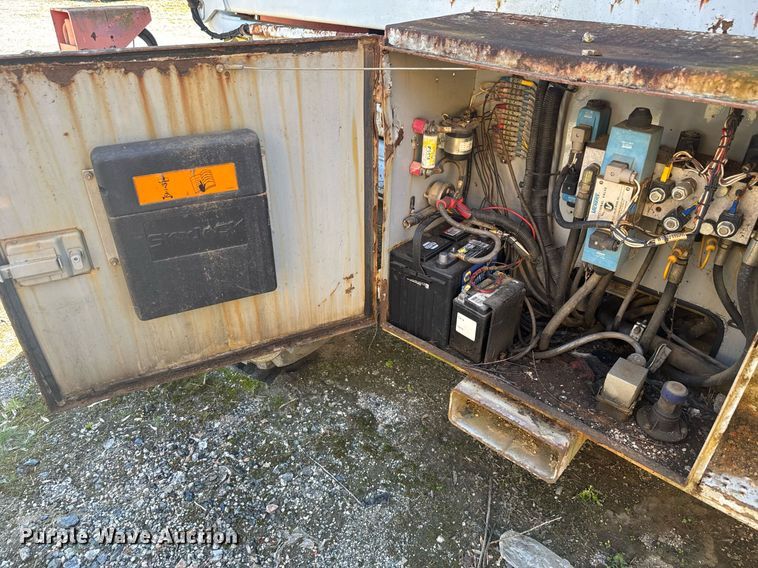 image for item EC3502 2000 Skyjack SJ9250 scissor lift