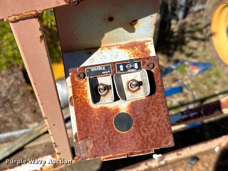 image for item EC3502 2000 Skyjack SJ9250 scissor lift