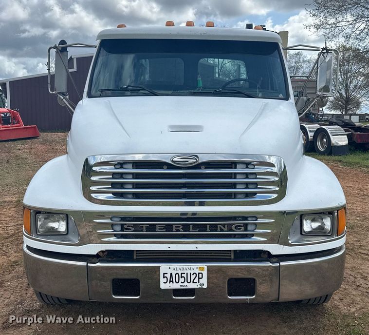 image for item EC3504 2002 Sterling Acterra utility / service truck