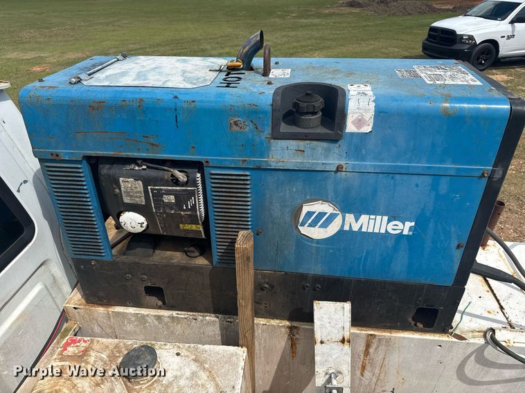 image for item EC3504 2002 Sterling Acterra utility / service truck