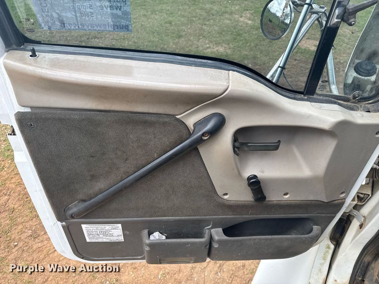 image for item EC3504 2002 Sterling Acterra utility / service truck